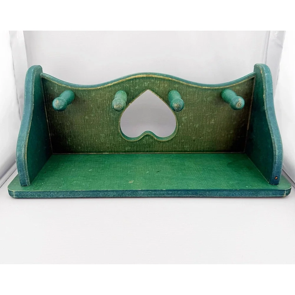 Vintage 1980's Green Wooden Cottagecore Distressed Heart Shelf With 4 Pegs.